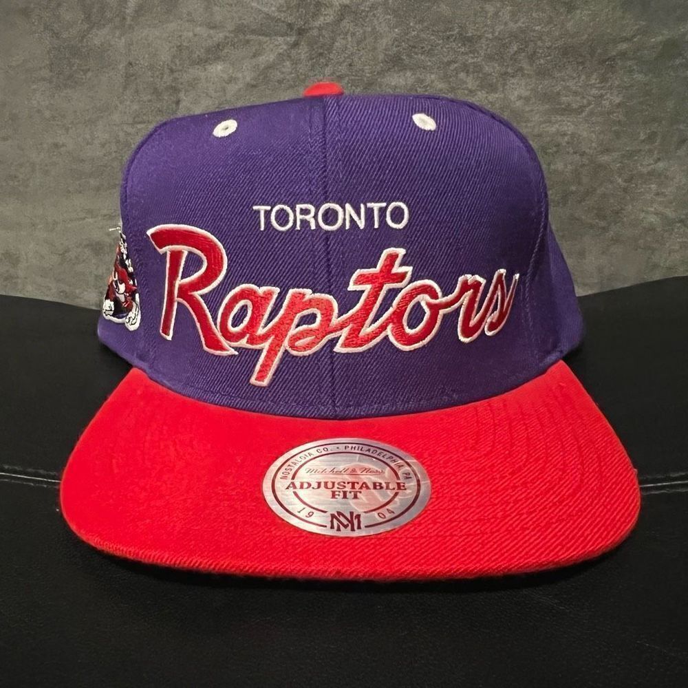 MITCHELL & NESS Toronto Raptors Vintage Script SnapBack Hat / One Size
